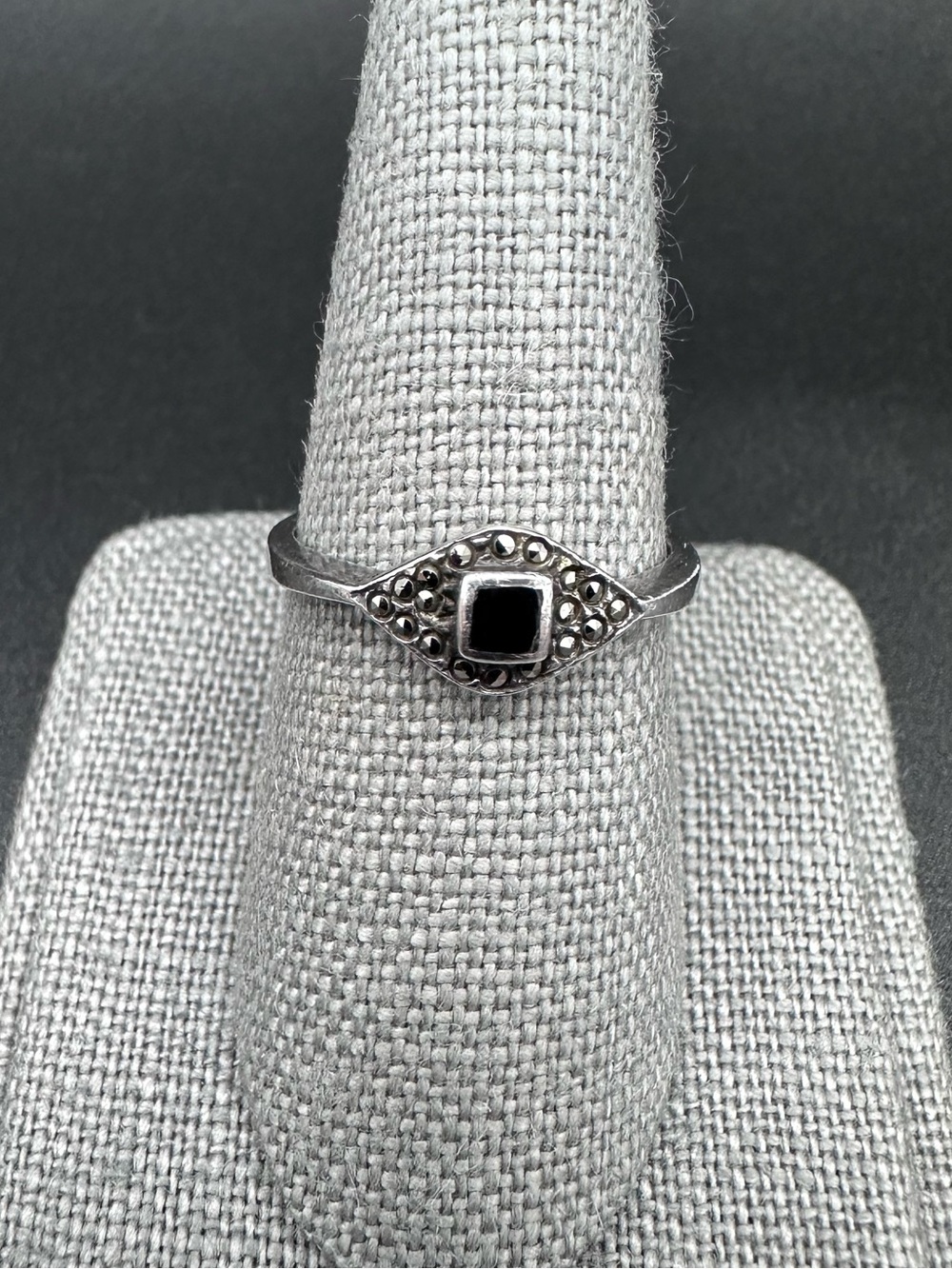 Vintage 925 Sterling Silver Black Onyx Marcasite Eye Ring 6